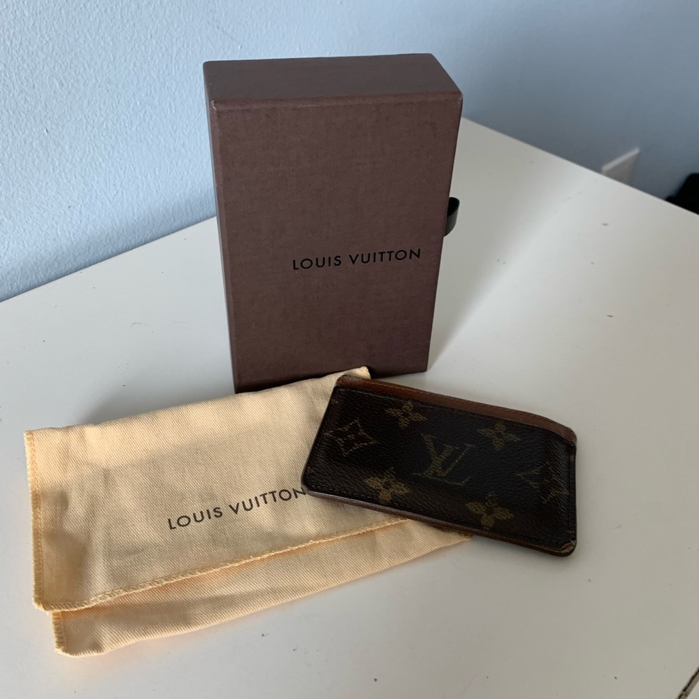 Louis Vuitton card holder